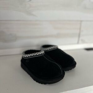 UGG Black Tasman slippers